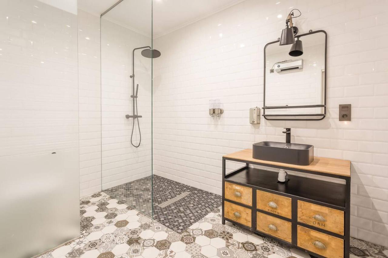 Large And Vanguardist- 2Bd 2Bth- Las Letras Madrid Esterno foto